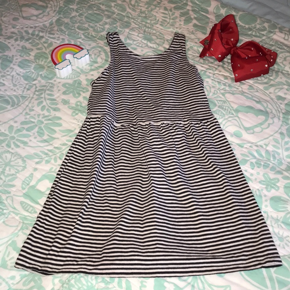 ⭐️ Old Navy - Girls Striped Dress
